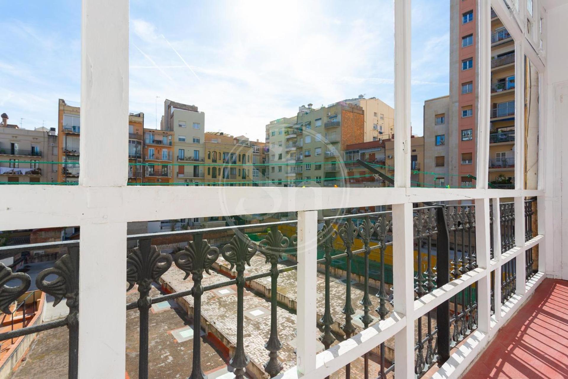 Centrico Familiar Apartment Barcelona